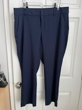 Old Navy 20 Plus Short Straight-Leg Dress Trousers in Navy Blue